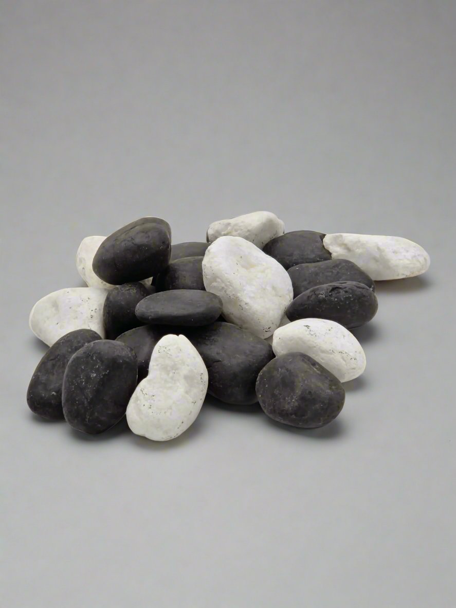 20kg Bulk Natural River Rock - Black and White Landscaping Pebbles for Garden & Home Décor | Outdoor Water Scaping Natural Stones