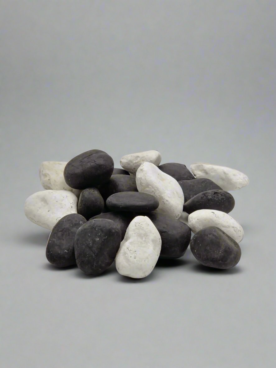 20kg Bulk Natural River Rock - Black and White Landscaping Pebbles for Garden & Home Décor | Outdoor Water Scaping Natural Stones