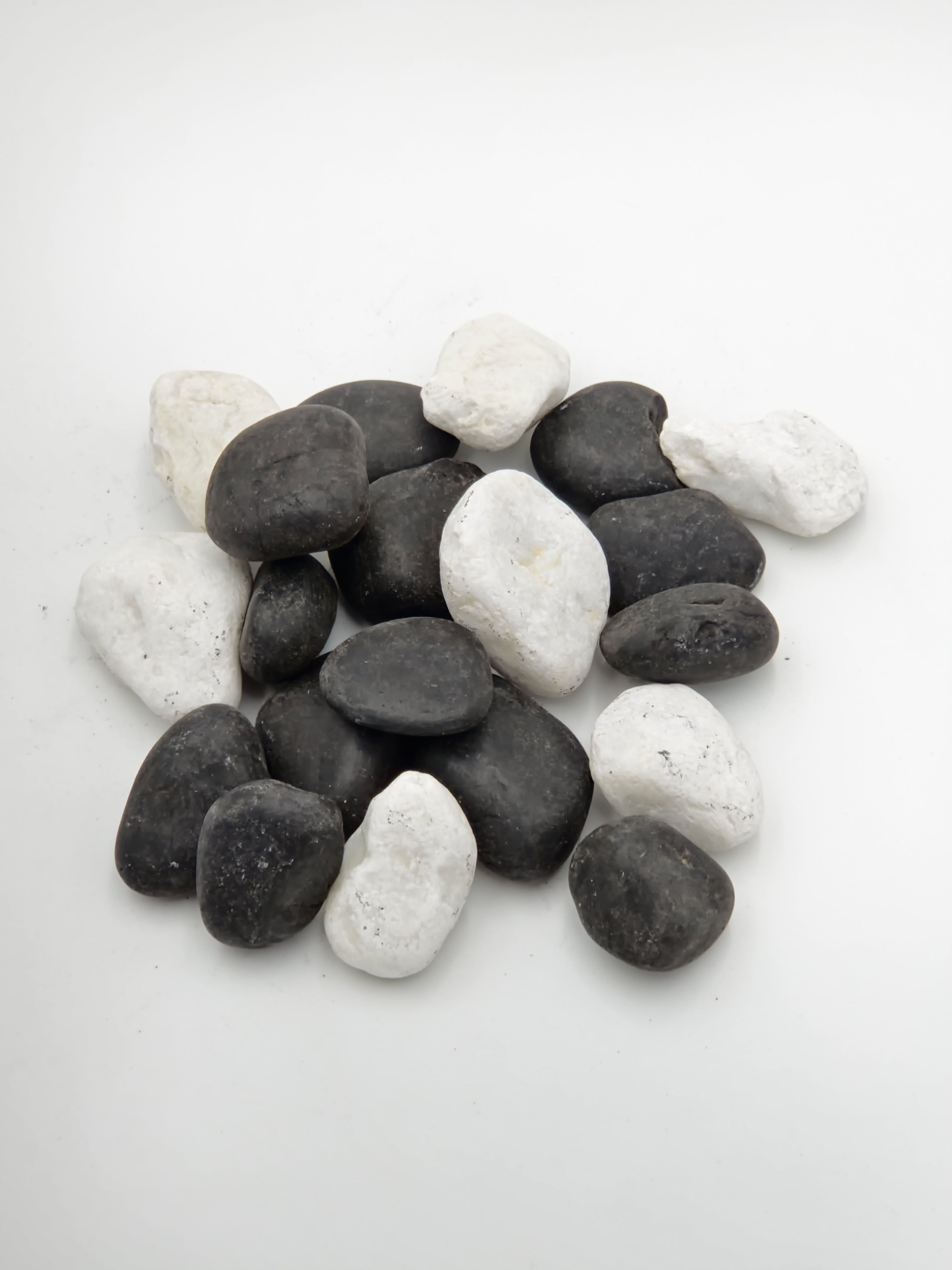 20kg Bulk Natural River Rock - Black and White Landscaping Pebbles for Garden & Home Décor | Outdoor Water Scaping Natural Stones